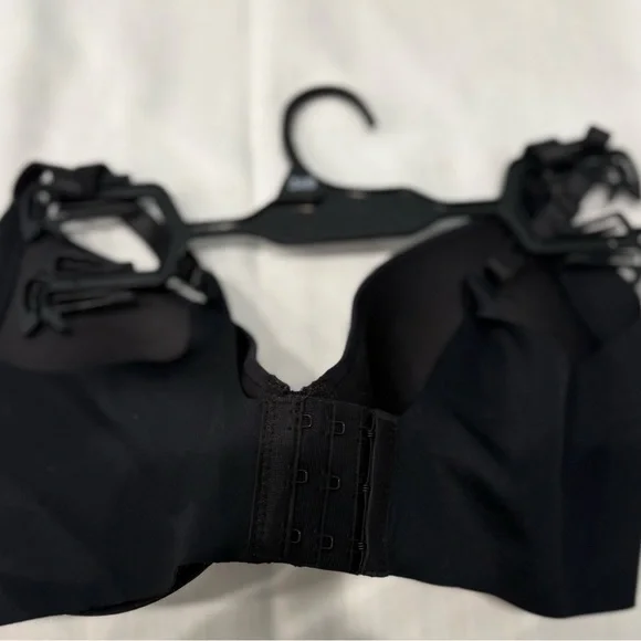 Women's fit Black Bra 36b - Picture 3 of 3